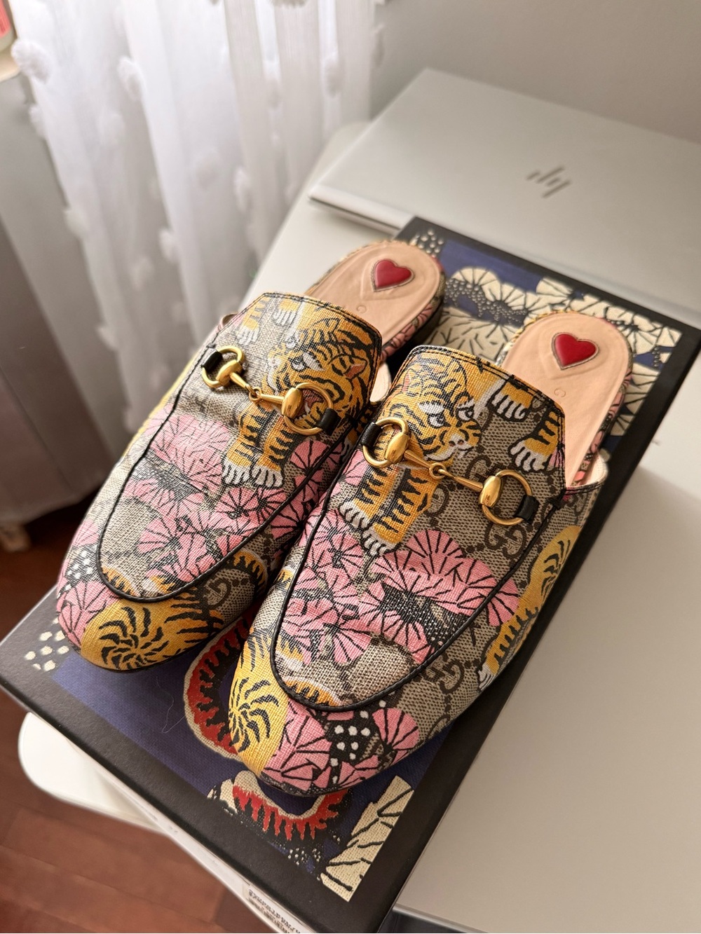 Women’s Gucci Slides Bengal Pink & Yellow - Picture 2 of 5